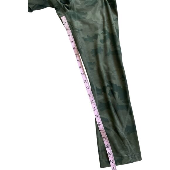 Lululemon Run Inspire Crop II All Luxtreme Savasana Camo Fatigue Green Sz 6 NEW - Picture 9 of 14